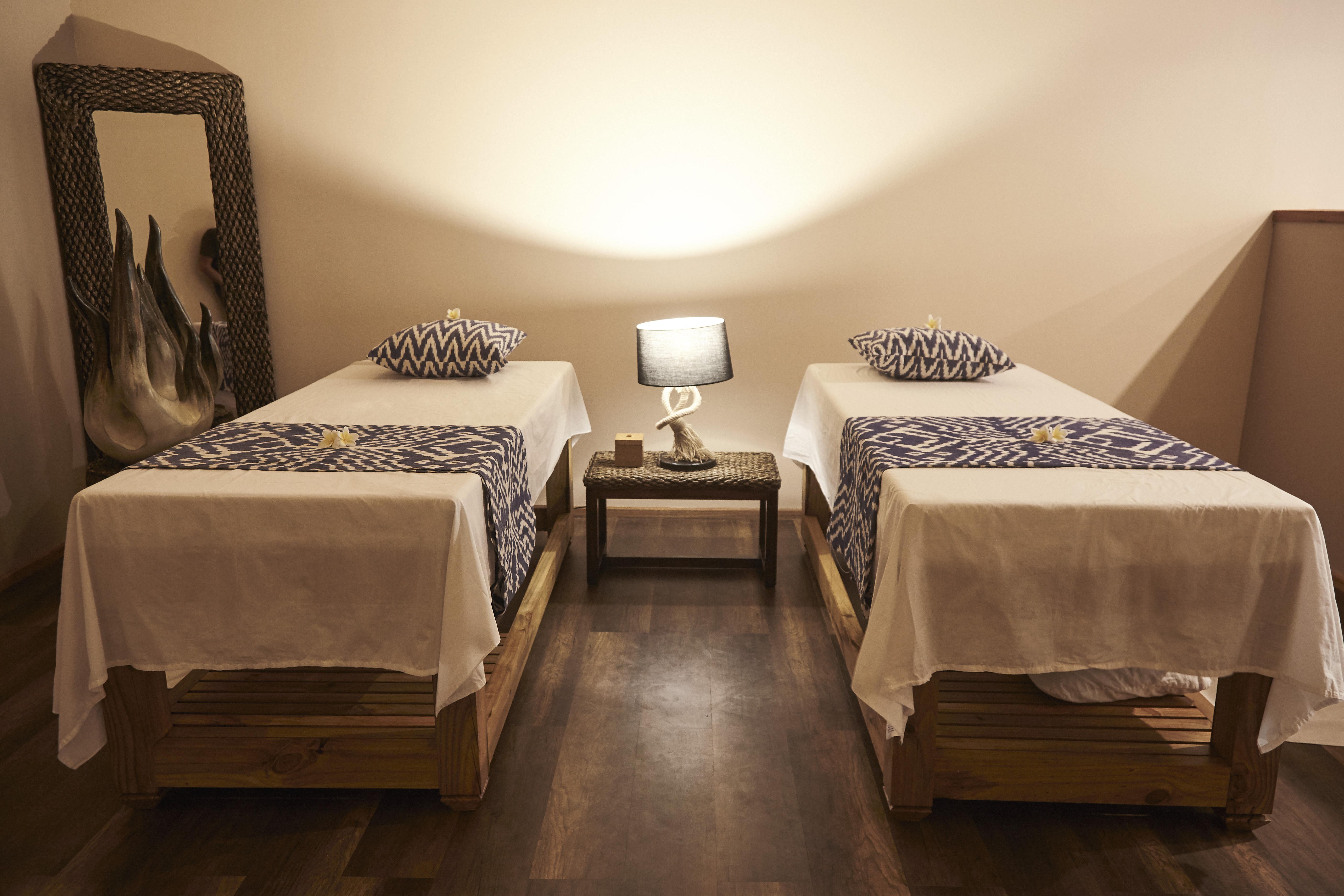 库达福施酒店及Spa Meedhoo  外观 照片