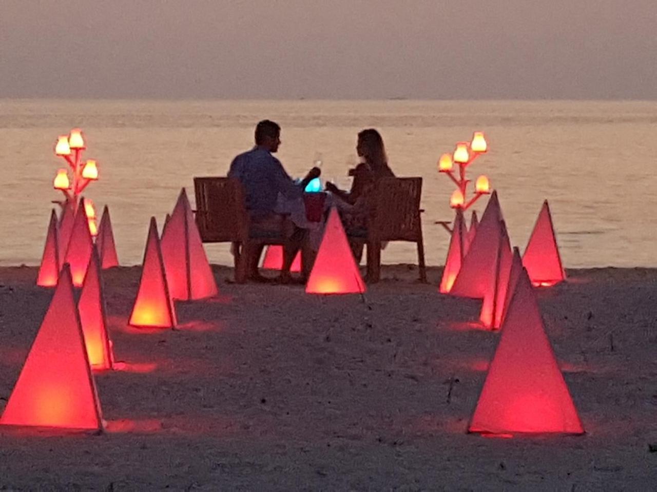 库达福施酒店及Spa Meedhoo  外观 照片