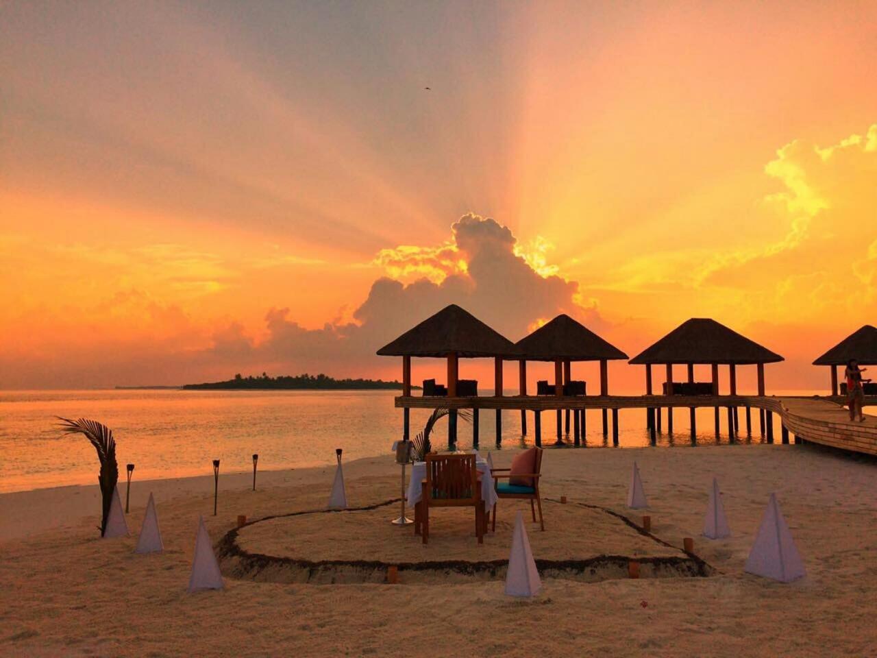 库达福施酒店及Spa Meedhoo  外观 照片
